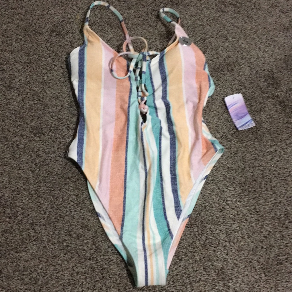 High hip bathing suit